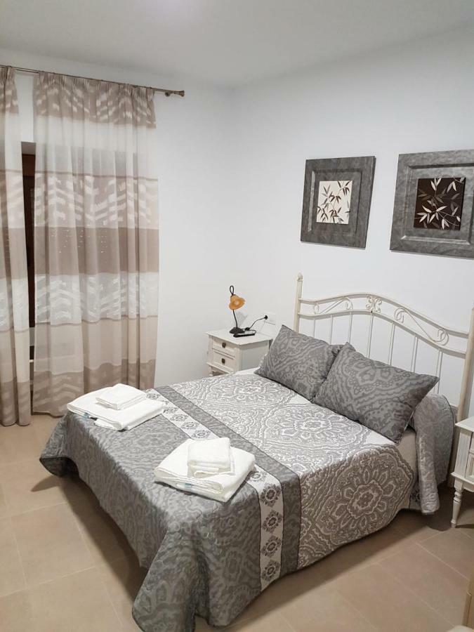 Apartamentos Hela Arjona ภายนอก รูปภาพ