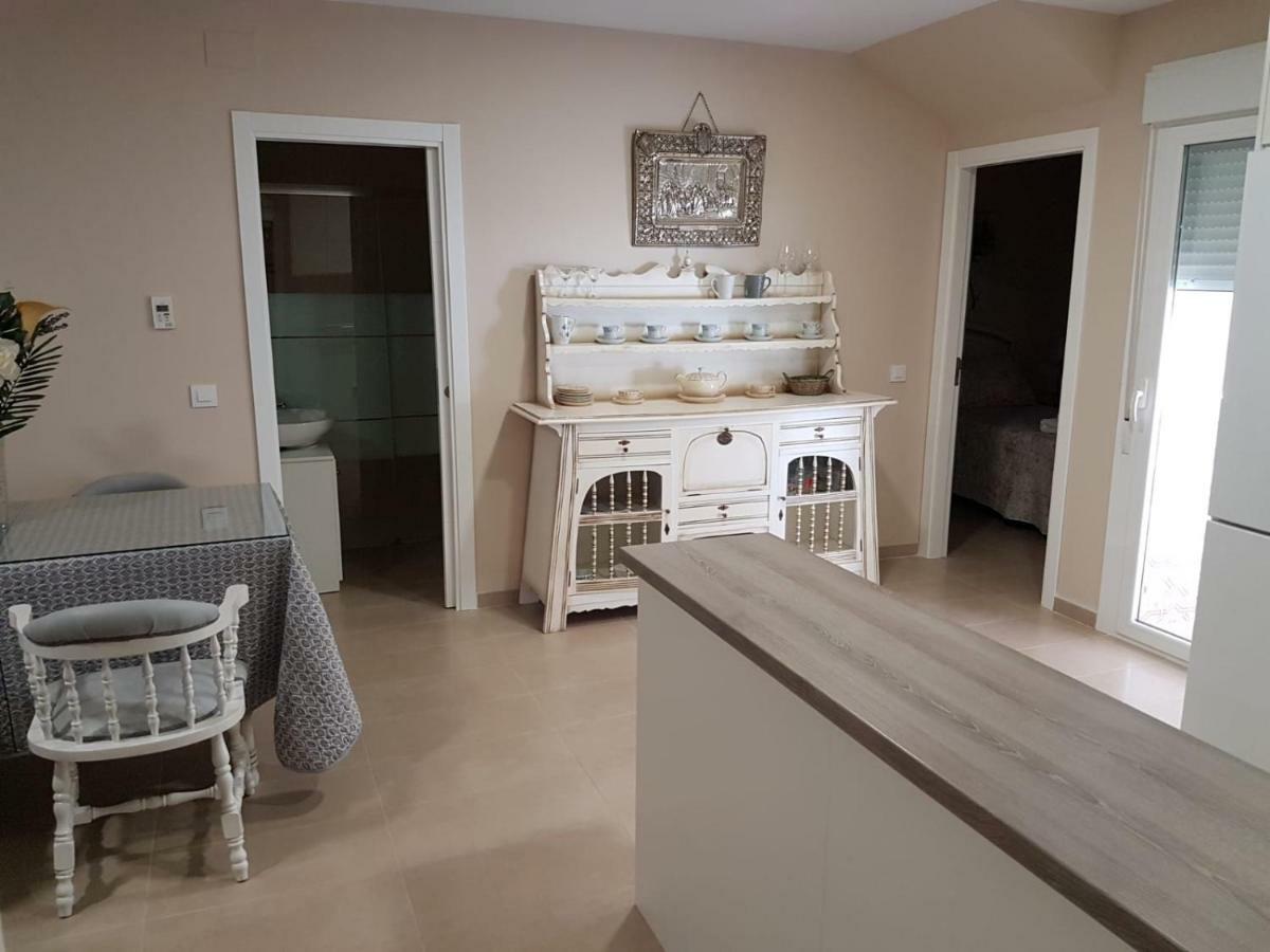 Apartamentos Hela Arjona ภายนอก รูปภาพ