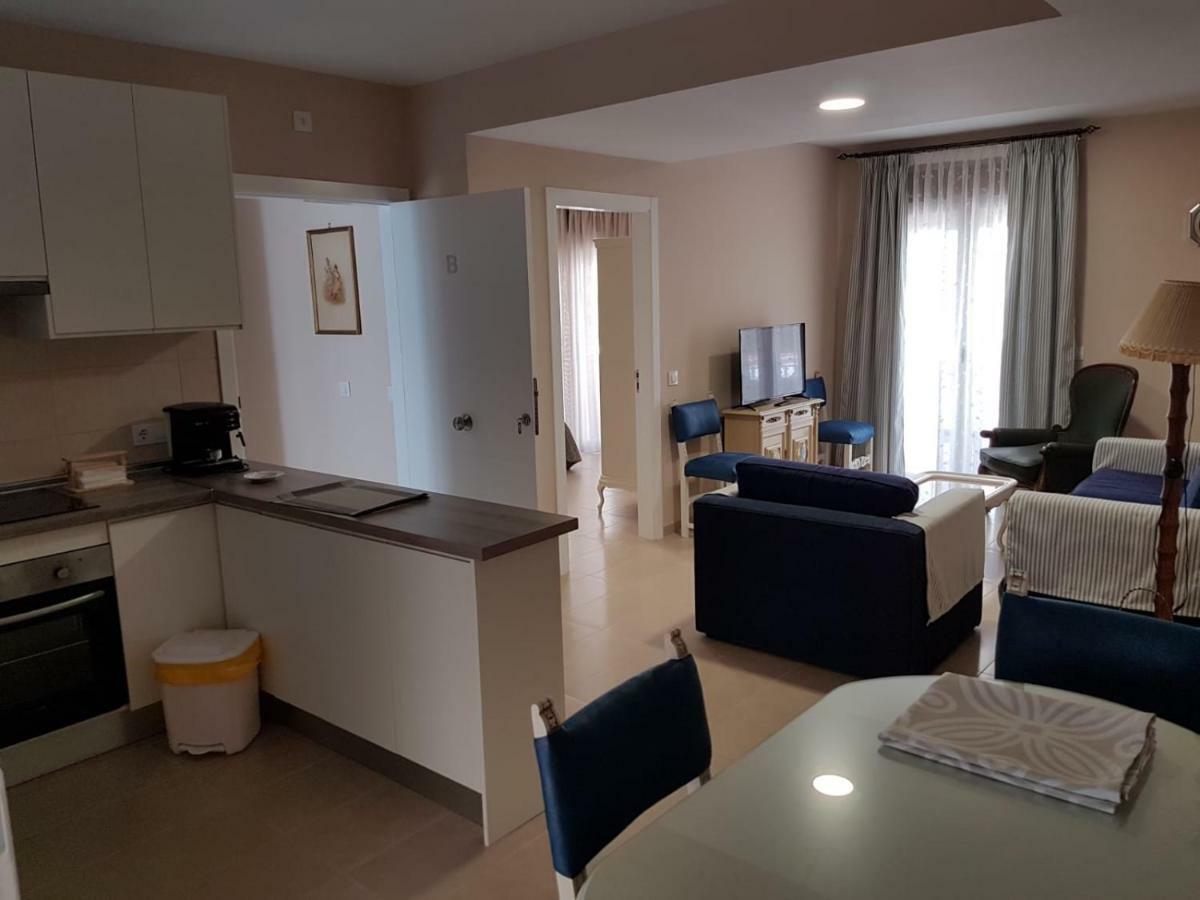 Apartamentos Hela Arjona ภายนอก รูปภาพ
